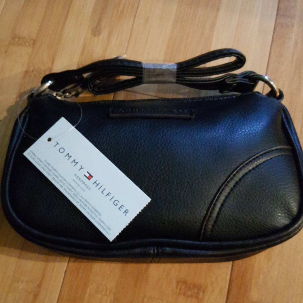 Tommy Hilfiger Black Pomerelle Top Zip